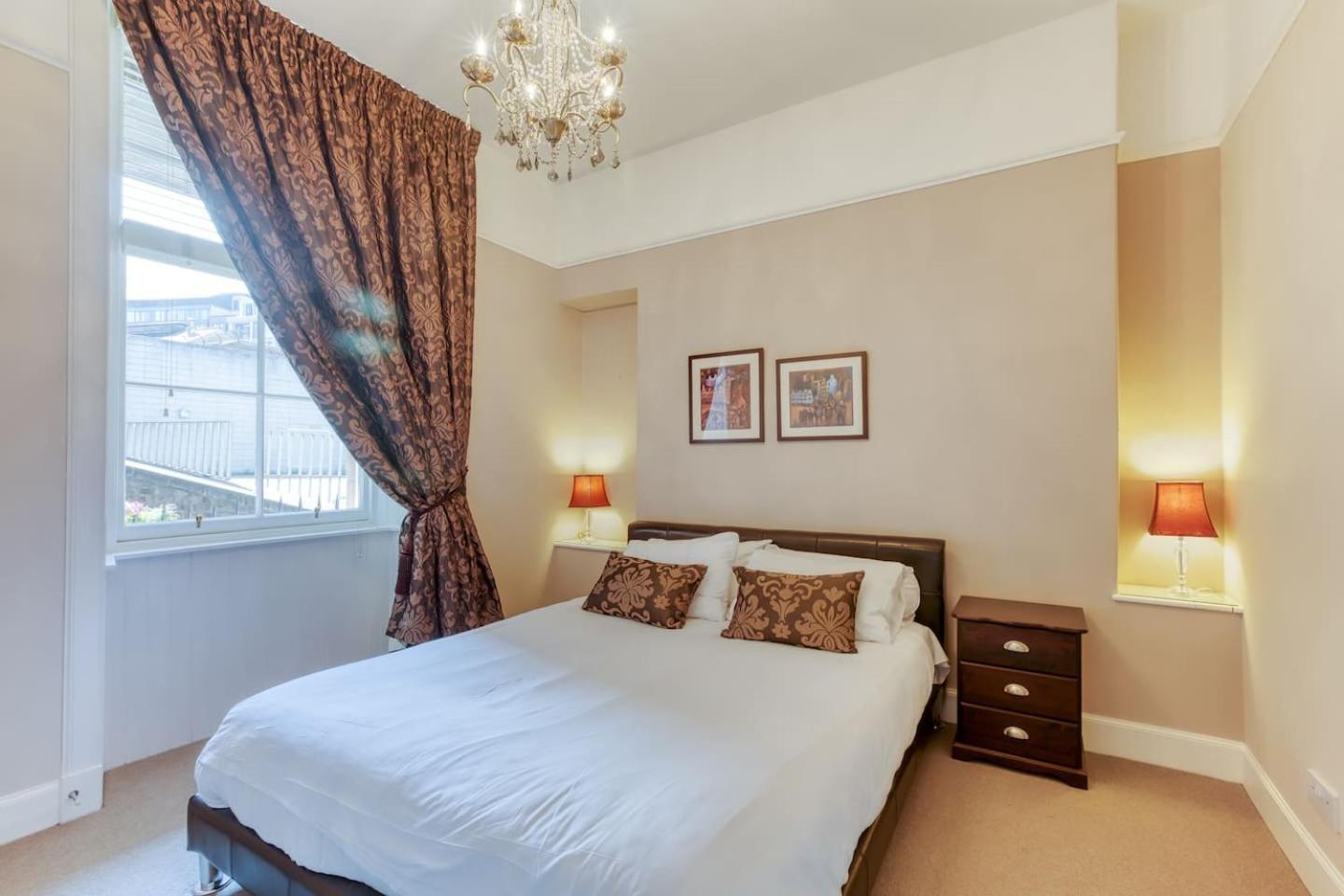 West Port - 2Br In The Heart Of The Old Town Just Off The Grassmarket Edimburgo Exterior foto