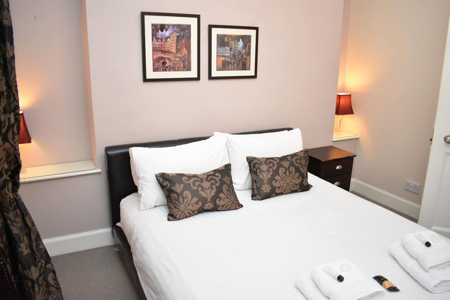 West Port - 2Br In The Heart Of The Old Town Just Off The Grassmarket Edimburgo Exterior foto