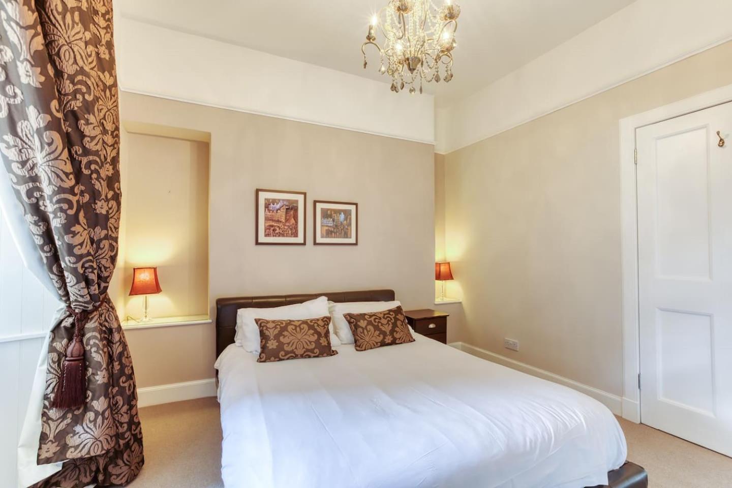 West Port - 2Br In The Heart Of The Old Town Just Off The Grassmarket Edimburgo Exterior foto